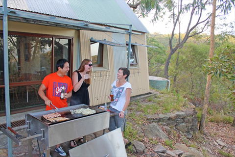 Blue Mountains - Hawkesbury Heights YHA - Darwin Holiday 1