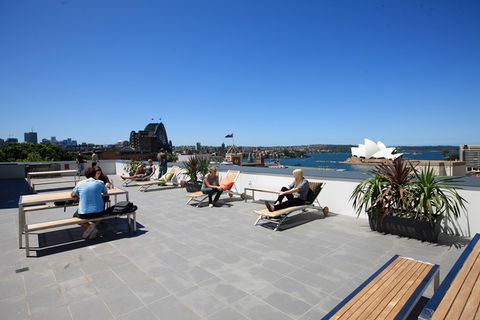 Sydney Harbour YHA - Darwin Holiday 8