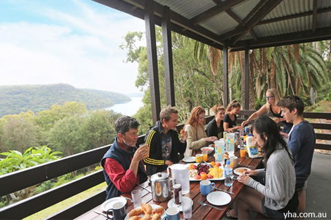 Sydney - Pittwater YHA - Darwin Holiday 2