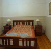 About Town Cottages - Yellow Gum Cottage - Darwin Holiday