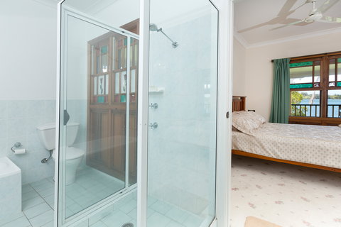 Cranford Waterfront Cottage - Darwin Holiday 2