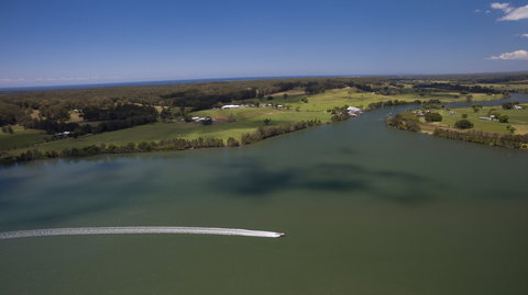 Cranford Waterfront Cottage - Darwin Holiday 16