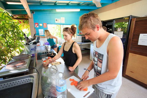 Mission Beach Retreat YHA - Darwin Holiday 3