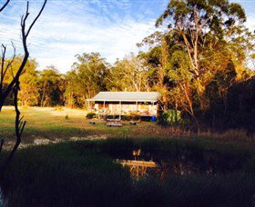 Possum's Hollow And Hooter's Hut - Darwin Holiday 0