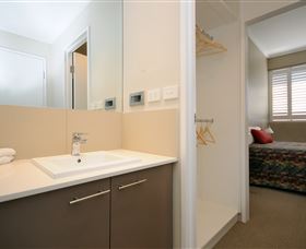 Laguna Apartments Toowoomba - Darwin Holiday 3