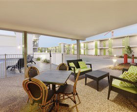 Potter's Oceanside Motel - Darwin Holiday 1