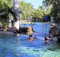 Aussie Outback Oasis Cabin and Van Village - Darwin Holiday