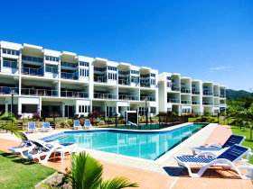 Beachside Magnetic Harbour Apartments - Darwin Holiday 0