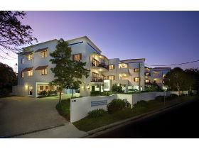 Accommodation Rimini By The River- Noosa - Darwin Holiday 1
