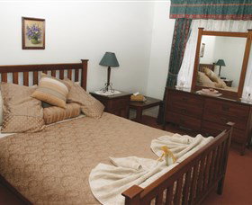 Hillside Bed And Breakfast And Gumnut Cottage - Darwin Holiday 3