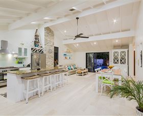 The Tropics At Vogue Holiday Homes - Darwin Holiday 1