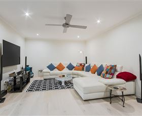 The Tropics At Vogue Holiday Homes - Darwin Holiday 3
