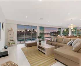 Sanctuary On Water Elite Holiday Home - Darwin Holiday 1