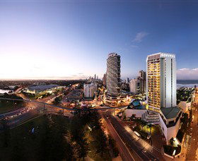 Broadbeach QLD Darwin Holiday
