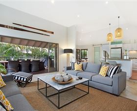 La Casa Sirena At Vogue Holiday Homes - Darwin Holiday 1
