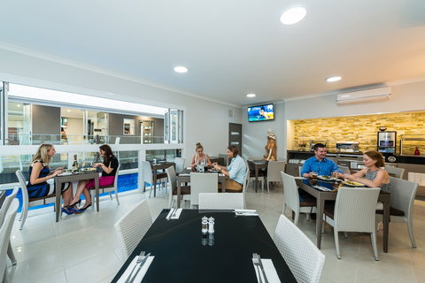 Athena Motel Apartments - Darwin Holiday 3