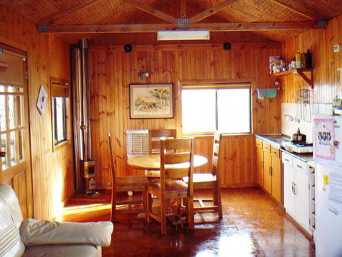 Quandong, Harbor Point Cabins, Venus Bay - Darwin Holiday 11