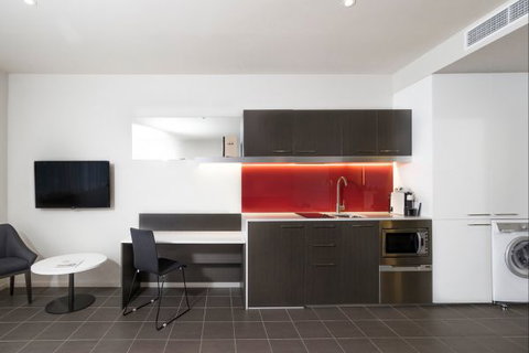 Abode Woden - Darwin Holiday 3