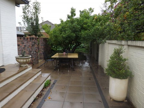 Apartments On-The-Park: The Studio - Darwin Holiday 6