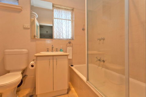 Relax On Regina - Darwin Holiday 59