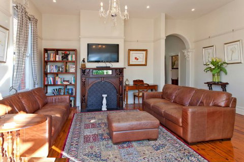 Elegance On Englehardt - Darwin Holiday 5