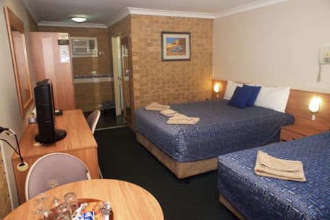 Forest Lodge Motor Inn And Restaurant - Darwin Holiday 2