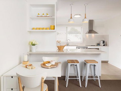 Relax On Regina - Darwin Holiday 22