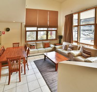 Tomarlin Views 1 - Darwin Holiday