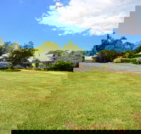 Rayfields at Berry - Darwin Holiday