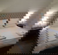 Aston House - Darwin Holiday