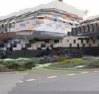 Cow and Calf Hotel - Darwin Holiday