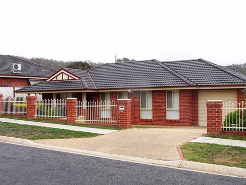 Relax On Regina - Darwin Holiday 61