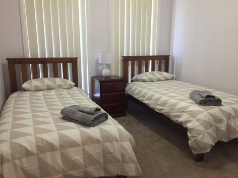 Relax On Regina - Darwin Holiday 64