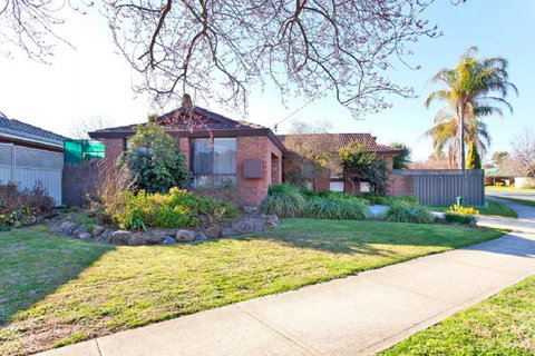 Relax On Regina - Darwin Holiday 66