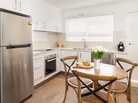 Relax On Regina - Darwin Holiday 36