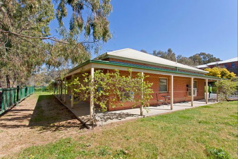 Relax On Regina - Darwin Holiday 47