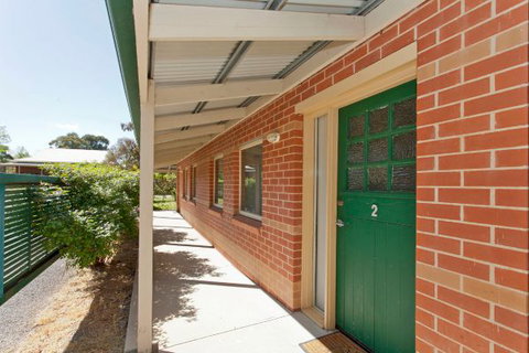 Relax On Regina - Darwin Holiday 48