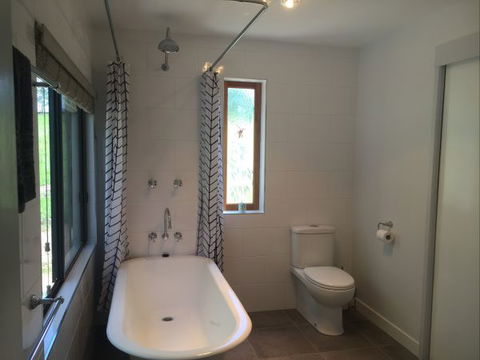Blackwattle Farm Bed And Breakfast And Farm Stay - Darwin Holiday 5
