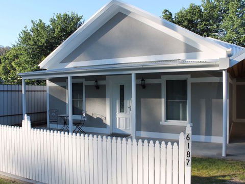 Jessie's Creek Cottage - Darwin Holiday 0