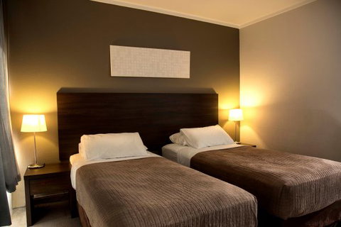 The Cavenagh - Darwin Holiday 7