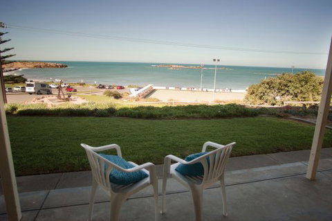 The Dolphins 1 - Darwin Holiday 1