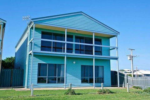 Unwind At Coast On Newell - Darwin Holiday 15
