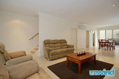 Unwind At 7 At 141 Apartments Victor Harbor - Darwin Holiday 2