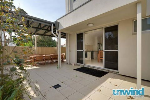 Unwind At 7 At 141 Apartments Victor Harbor - Darwin Holiday 3