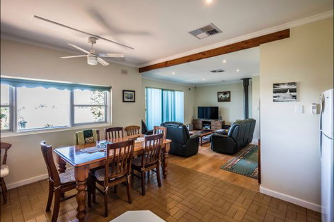 River Shack Rentals - Living The Dream - Darwin Holiday 64