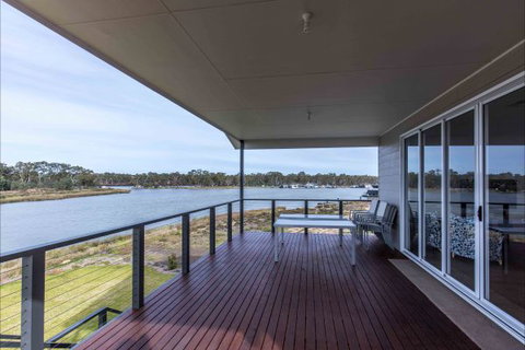 River Shack Rentals - Living The Dream - Darwin Holiday 111