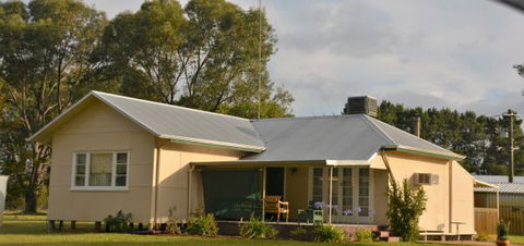 Sandy Lake Farm Stay Accommodation Gingin WA - Darwin Holiday 5
