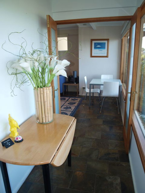 Beach Views Lorne - Darwin Holiday 6