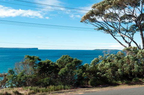 Seaglass - Darwin Holiday 27