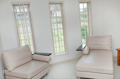 Seaglass - Darwin Holiday 21